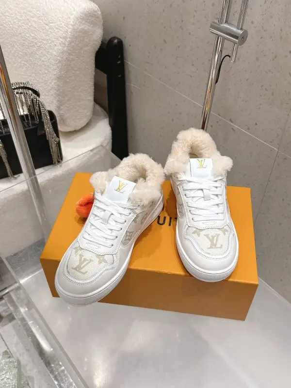 Louis Vuitton Кросівки — Фото 4