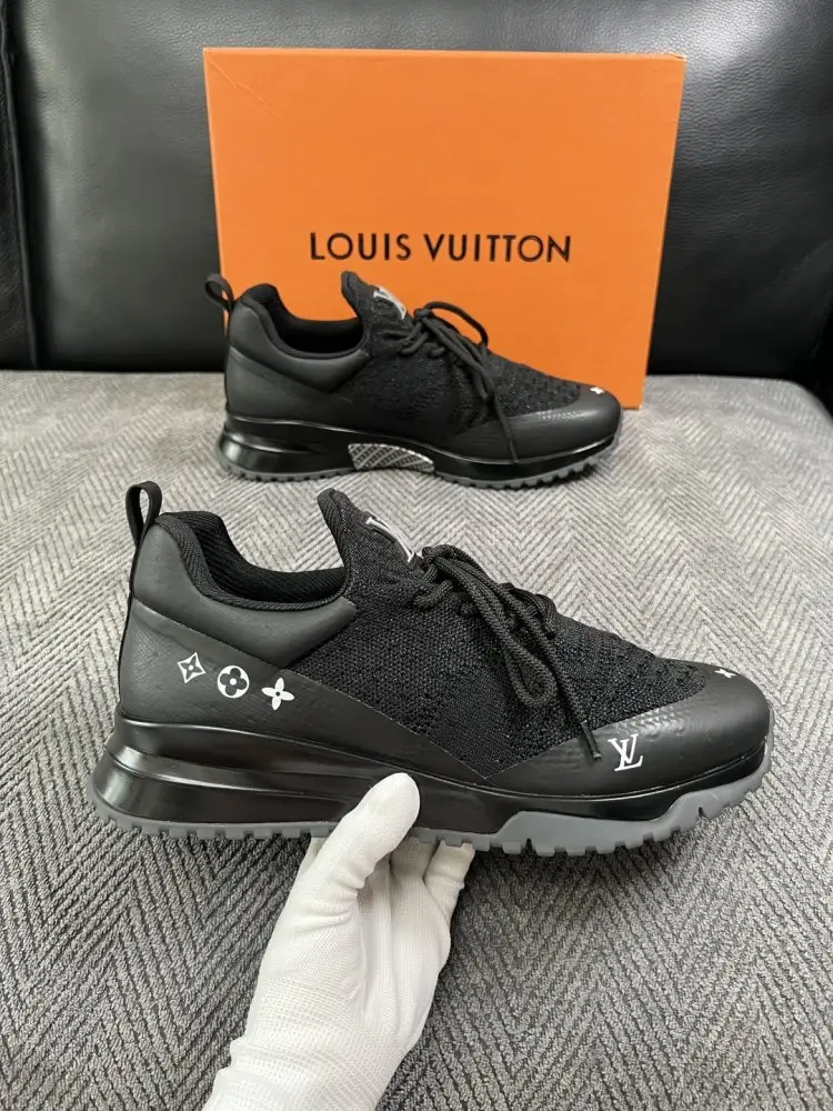 Louis Vuitton Кросівки — Фото 4