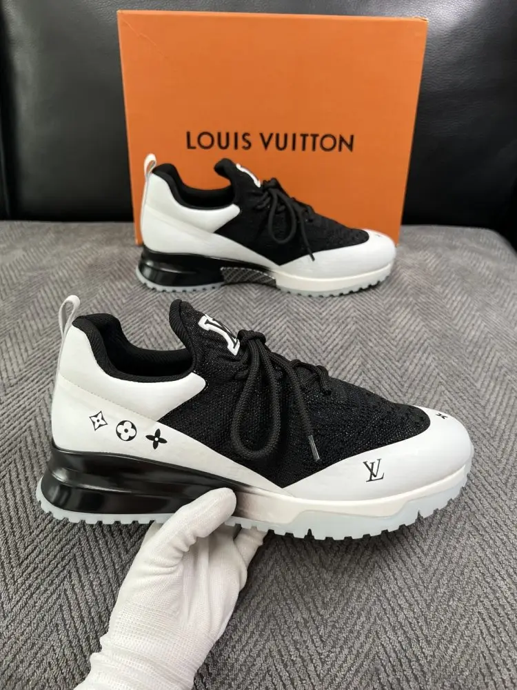 Louis Vuitton Кросівки — Фото 4