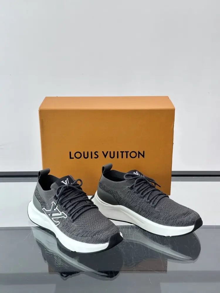 Louis Vuitton Кросівки — Фото 5