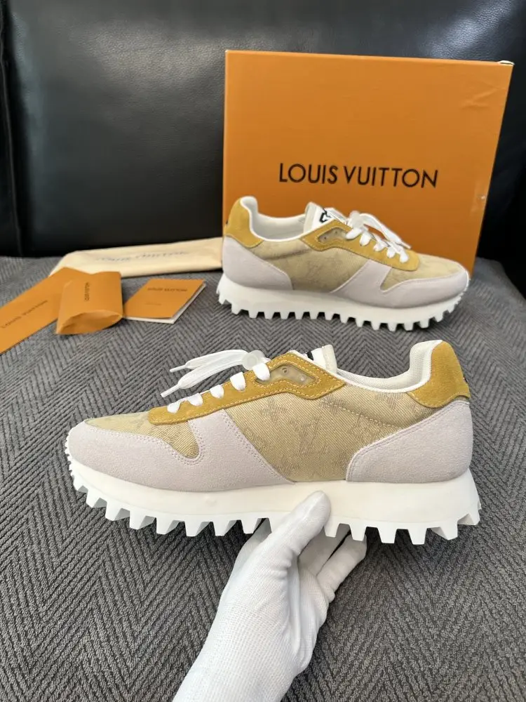 Louis Vuitton Кросівки — Фото 5