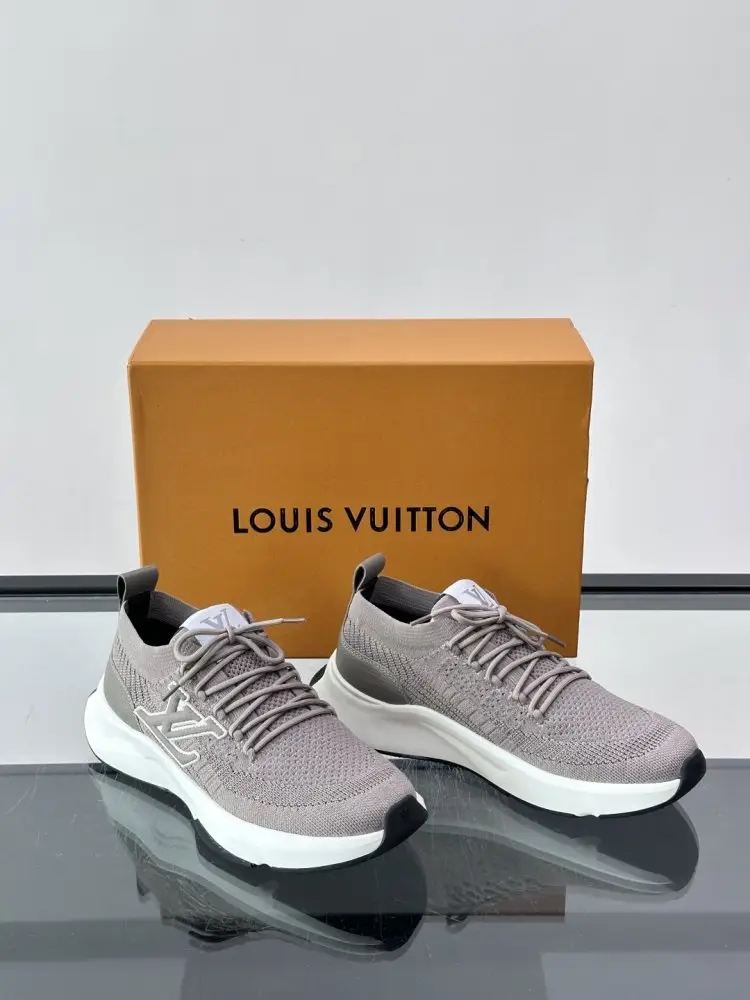 Louis Vuitton Кросівки — Фото 5