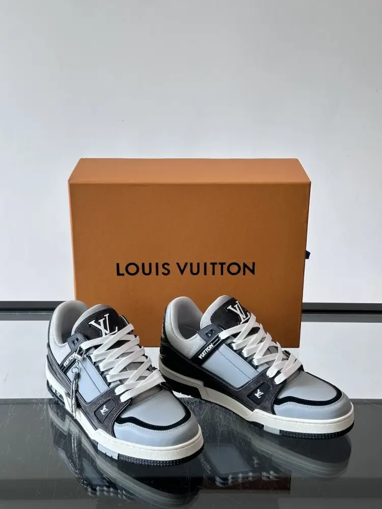 Louis Vuitton Кросівки — Фото 5