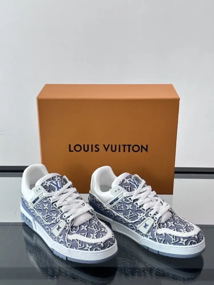 Louis Vuitton Кросівки — Фото 5