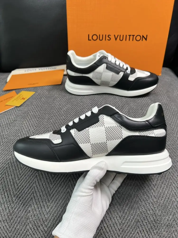 Louis Vuitton Кросівки — Фото 5