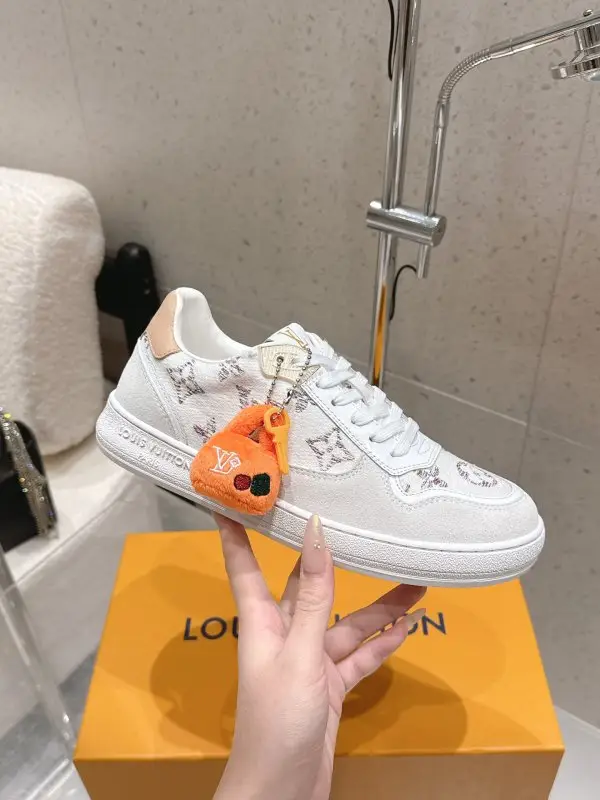 Louis Vuitton Кросівки — Фото 5