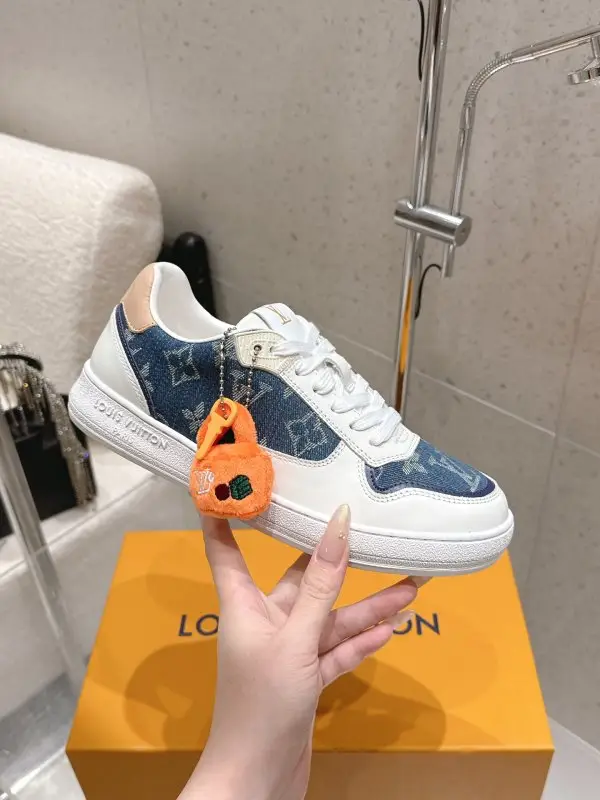 Louis Vuitton Кросівки — Фото 5