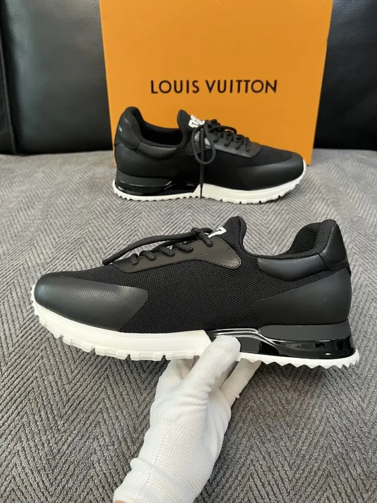 Louis Vuitton Кросівки — Фото 5