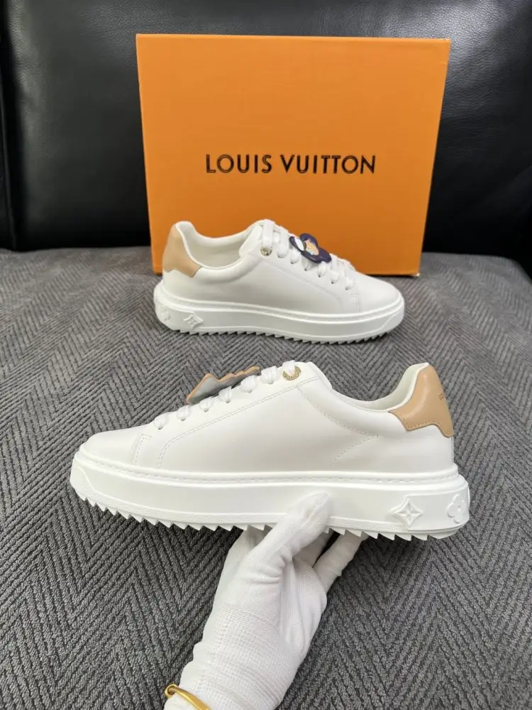 Louis Vuitton Кросівки — Фото 5