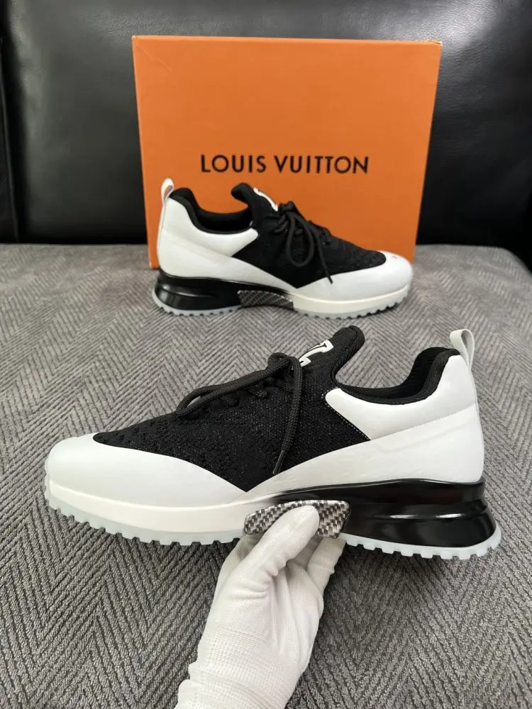 Louis Vuitton Кросівки — Фото 5