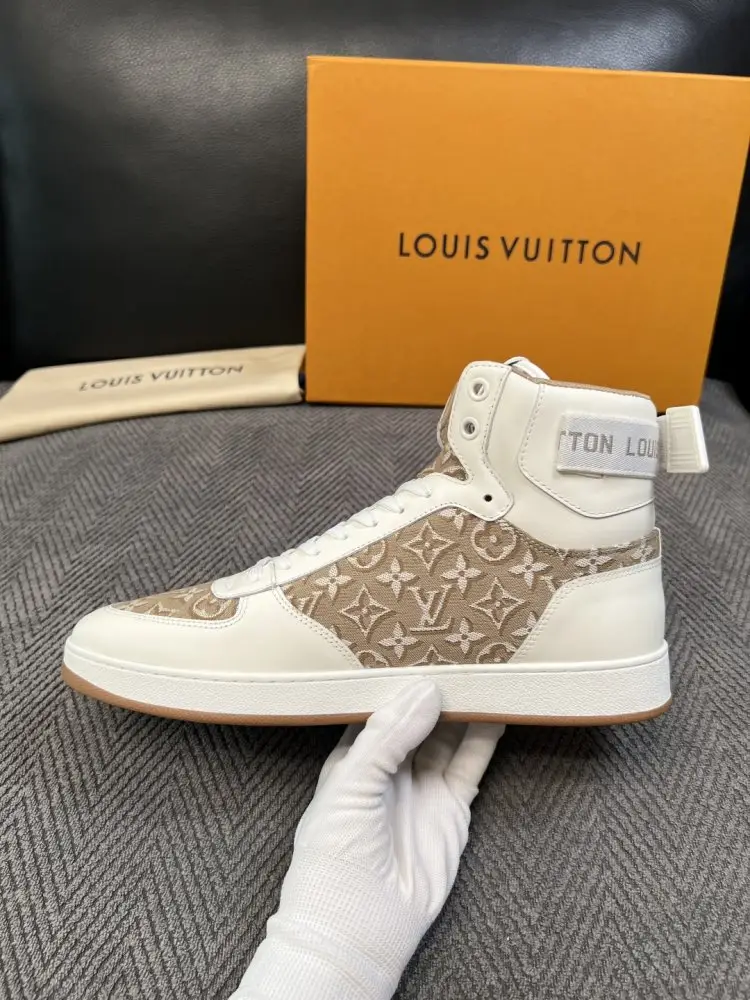 Louis Vuitton Кросівки — Фото 5