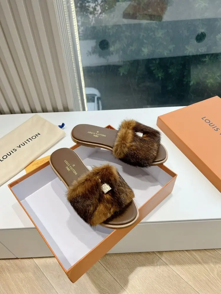 Louis Vuitton Step-ins fur women's — Photo 2