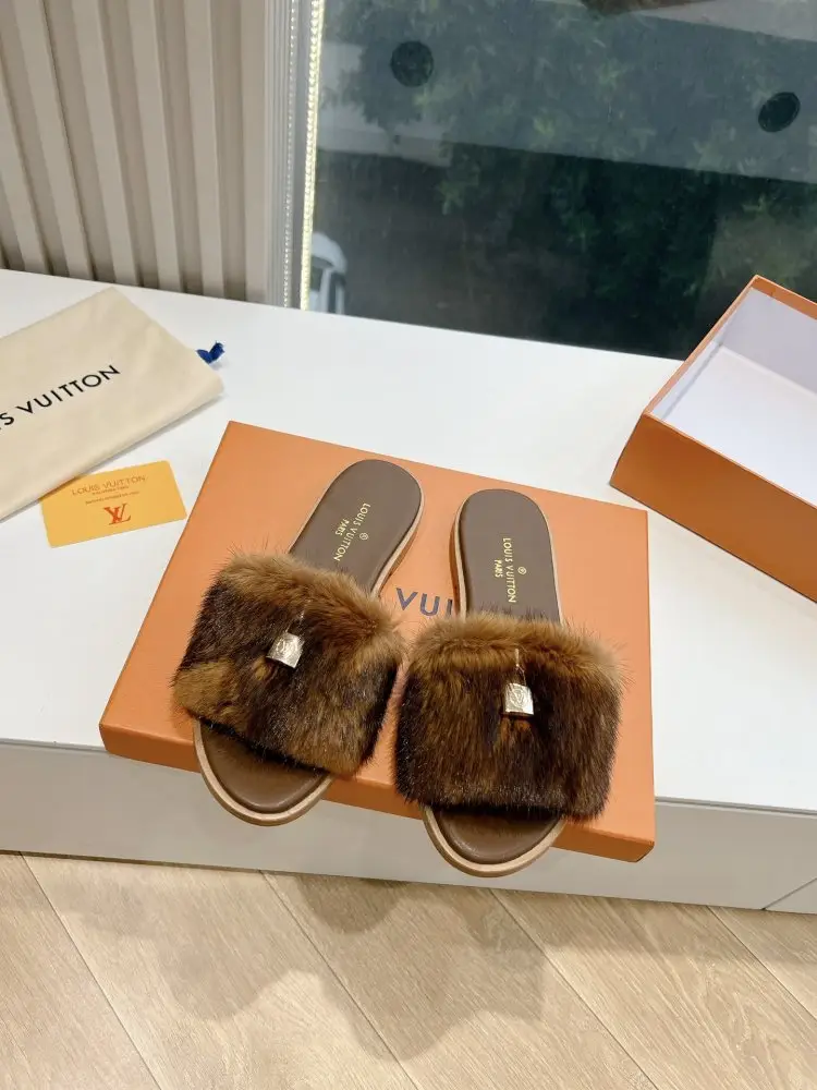 Louis Vuitton Step-ins fur women's — Photo 4