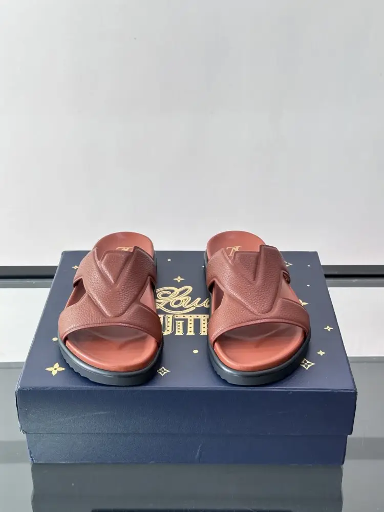 Louis Vuitton Шлепанцы мужские — Фото 2