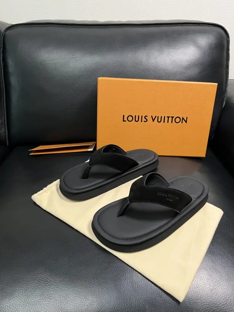 Louis Vuitton Шльопанці чоловічі — Фото 2