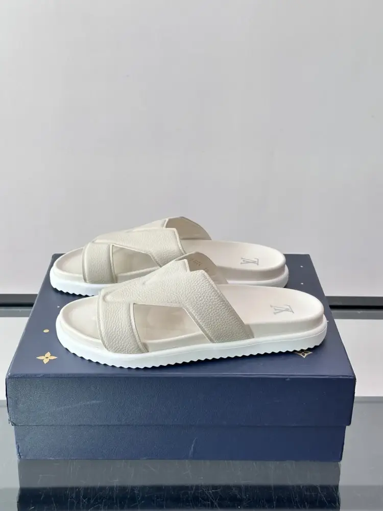 Louis Vuitton Шльопанці чоловічі — Фото 3