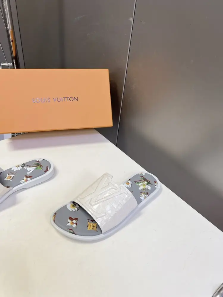 Louis Vuitton Шльопанці чоловічі — Фото 3