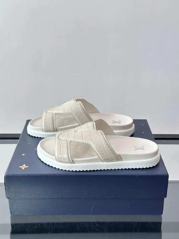 Louis Vuitton Шльопанці чоловічі — Фото 3