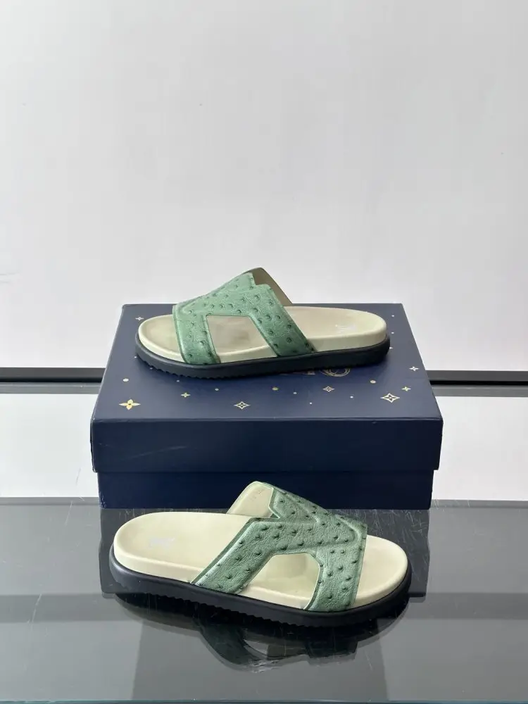 Louis Vuitton Шльопанці чоловічі — Фото 4