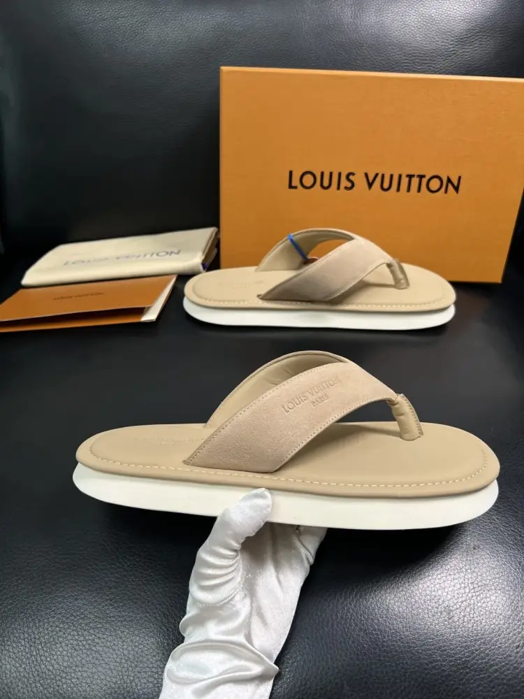 Louis Vuitton Шльопанці чоловічі — Фото 4