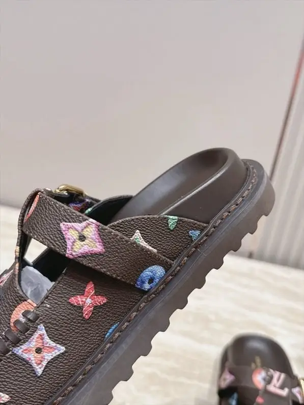 Louis Vuitton Шльопанці жіночі — Фото 3