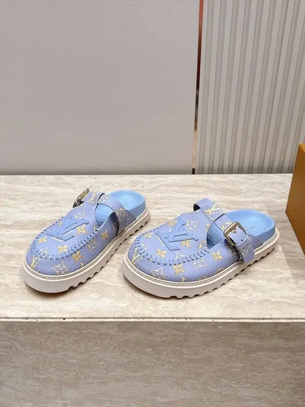 Louis Vuitton Шлепанцы женские — Фото 3