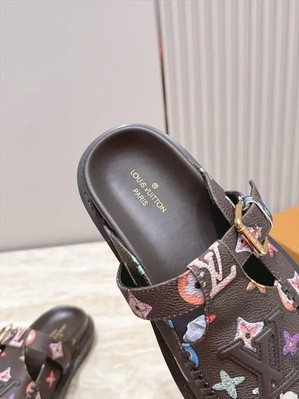 Louis Vuitton Шльопанці жіночі — Фото 4