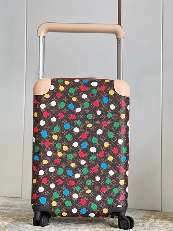 Louis Vuitton — Suitcase Horizon 50 for manual luggage 36х50х18 cm