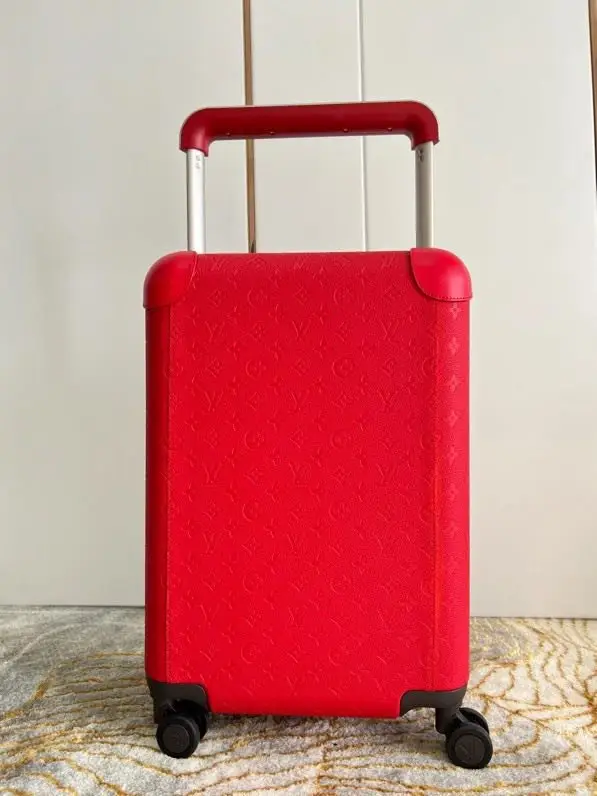 Louis Vuitton — Suitcase Horizon 50 for manual luggage 36х50х18 cm