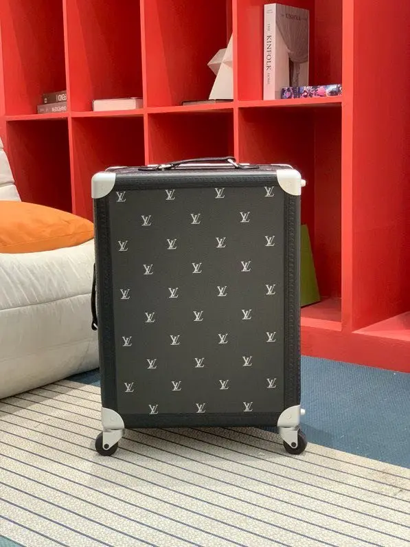 Louis Vuitton — Suitcase Rolling Trunk for manual luggage 39 x 55 x 21 cm