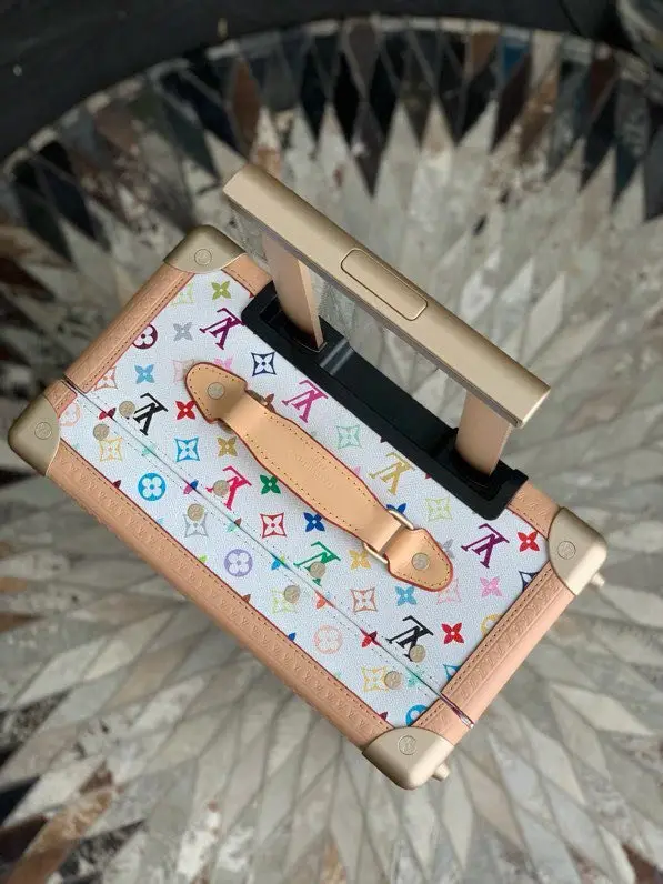 Louis Vuitton Suitcase Rolling Trunk for manual luggage 39 x 55 x 21 cm — Photo 3
