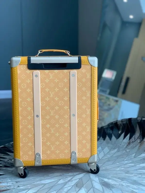 Louis Vuitton Чемодан Rolling Trunk для ручний поклажі 39 x 55 x 21 см — Фото 4