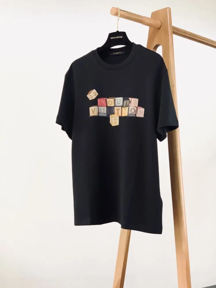 Louis Vuitton — T-shirt men's