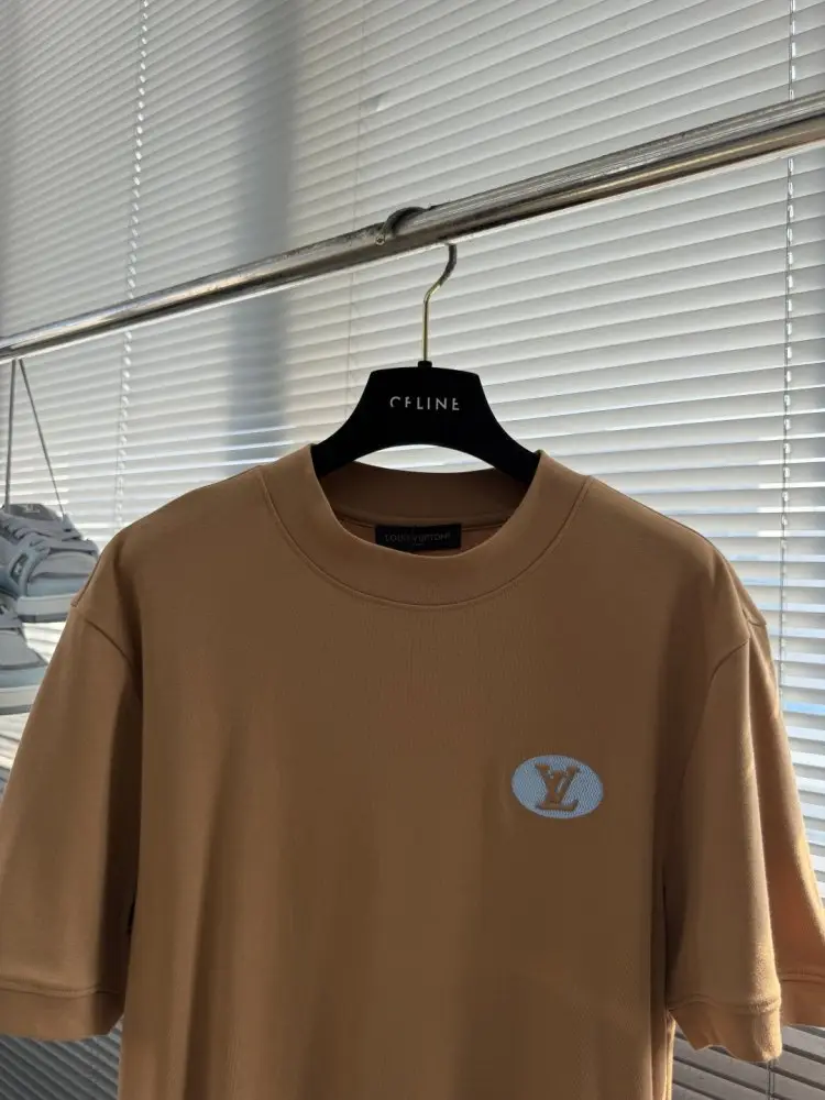 Louis Vuitton T-shirt men's — Photo 2