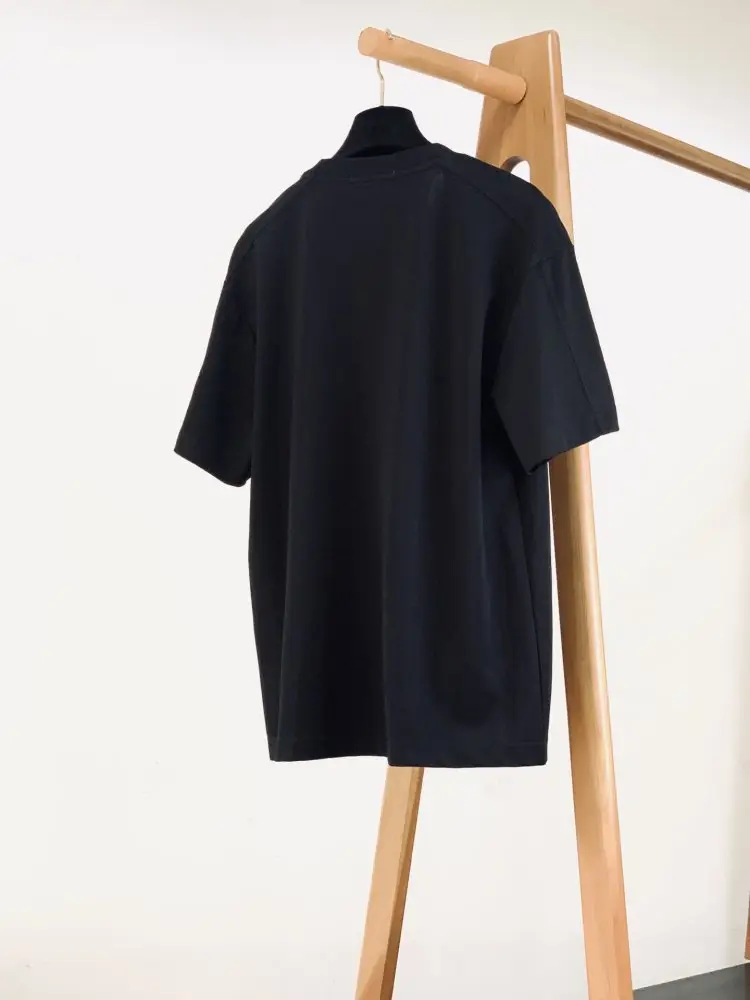 Louis Vuitton T-shirt men's — Photo 2
