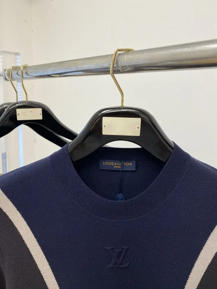 Louis Vuitton T-shirt men's — Photo 2
