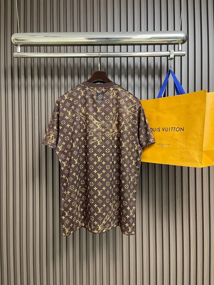 Louis Vuitton Футболка чоловіча — Фото 2