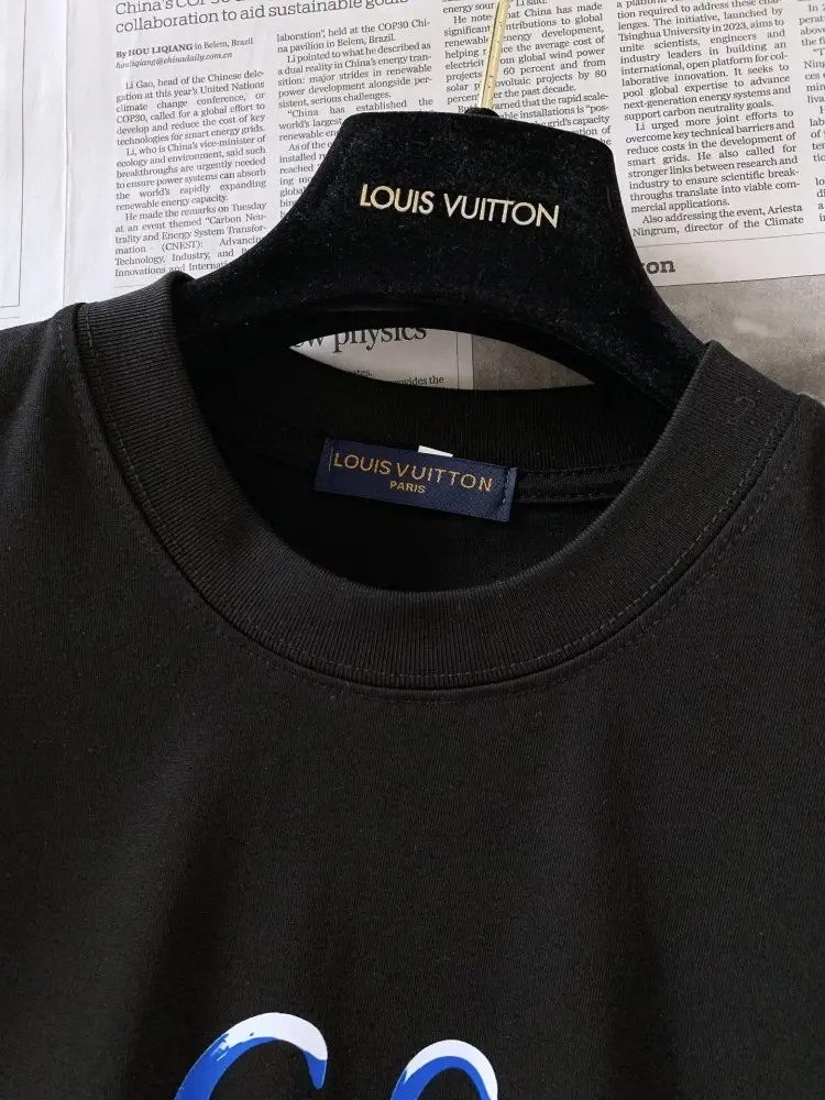 Louis Vuitton Футболка чоловіча — Фото 3