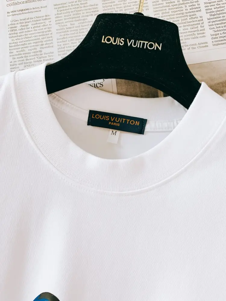 Louis Vuitton Футболка чоловіча — Фото 3