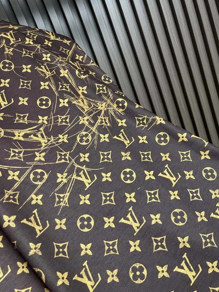 Louis Vuitton Футболка чоловіча — Фото 3