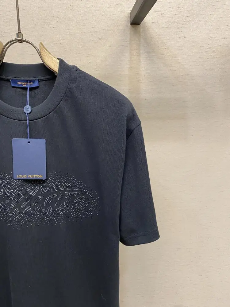 Louis Vuitton T-shirt men's — Photo 4