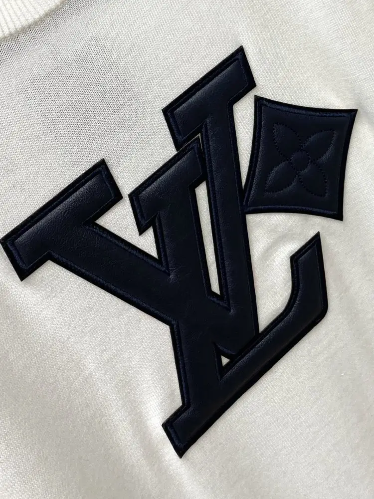 Louis Vuitton T-shirt men's — Photo 4