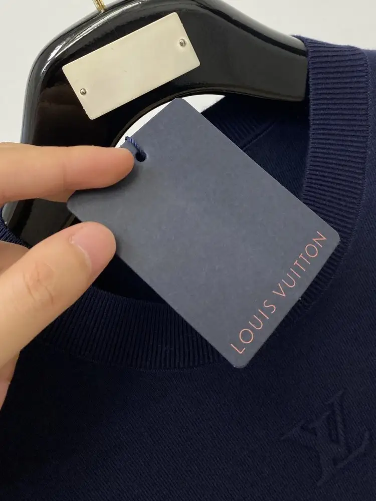 Louis Vuitton T-shirt men's — Photo 5