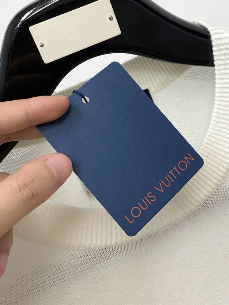 Louis Vuitton T-shirt men's — Photo 5