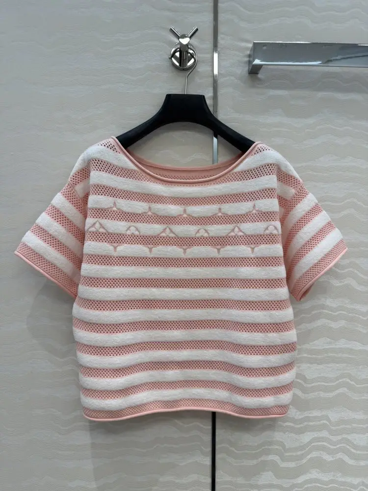 T-shirt women's