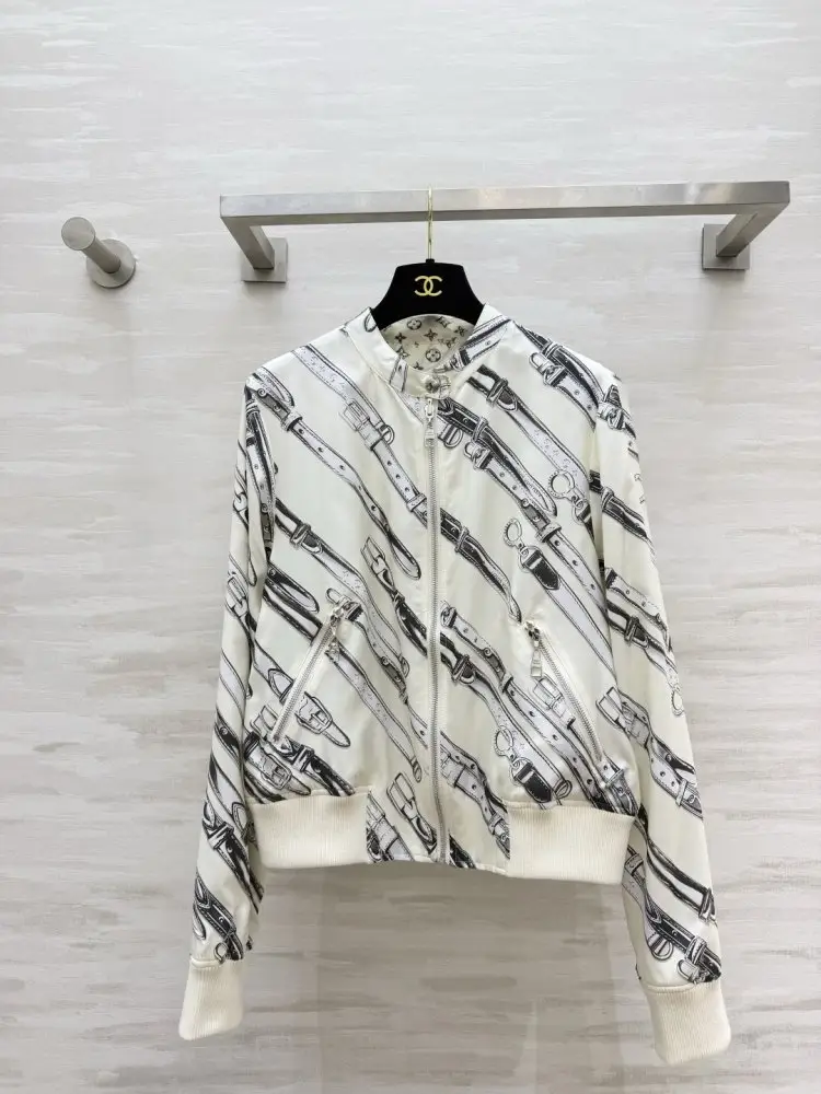 Louis Vuitton — Two-sided jacket-bomber of Silk atlas