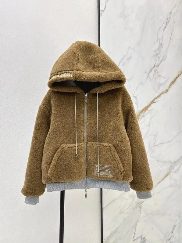 Louis Vuitton — Двусторонняя короткая куртка с капюшоном