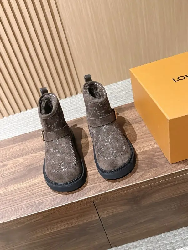 Louis Vuitton — Ugg boots LV Colorado