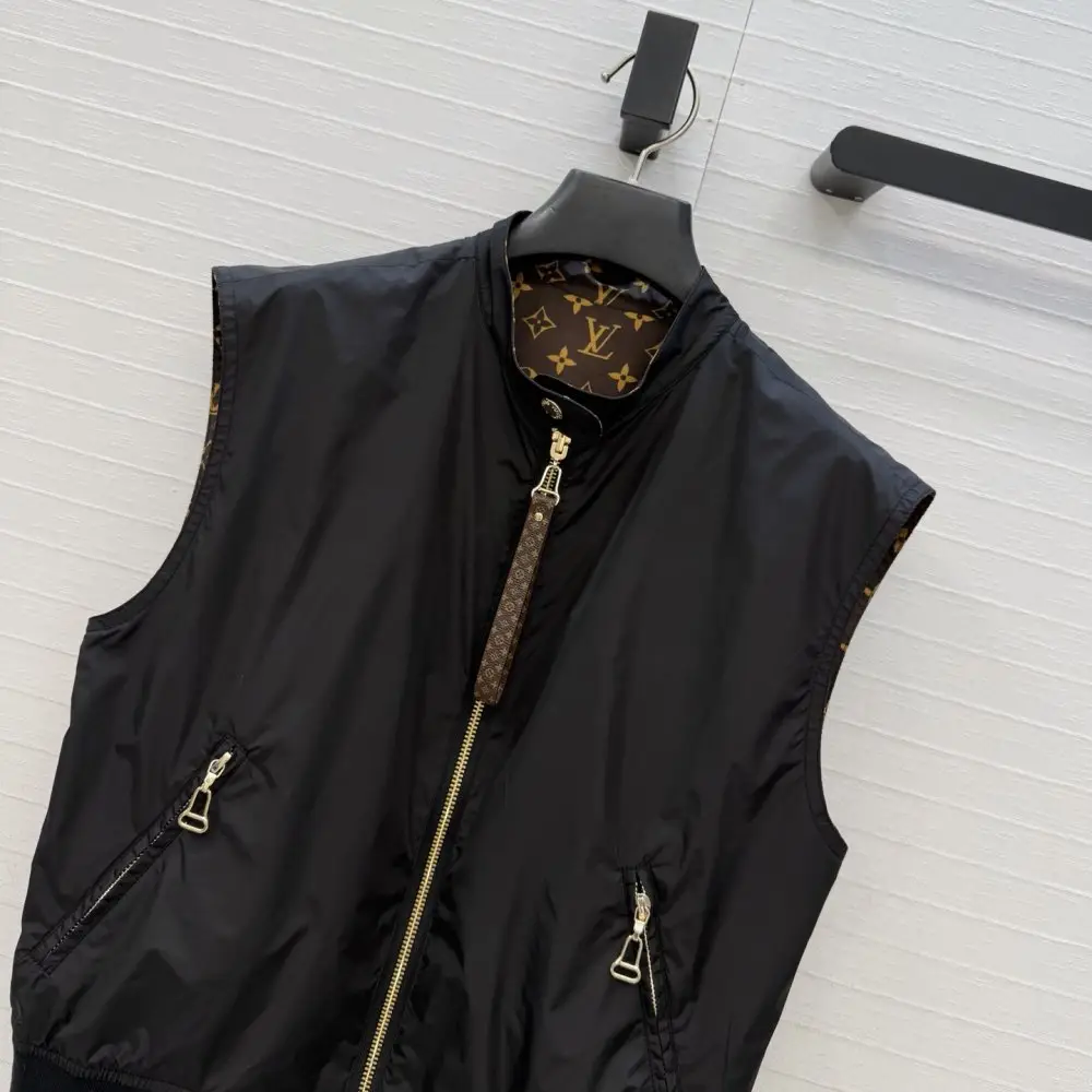 Louis Vuitton Vest women's — Photo 2