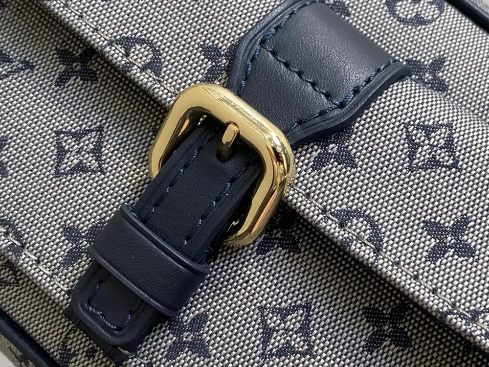 Louis Vuitton Винтажная джинсовая сумка 22 см для фотоаппарата — Фото 5